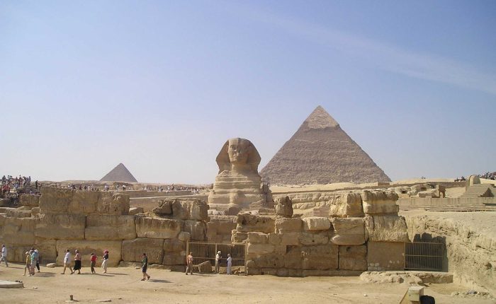 Private day tour to Cairo by car